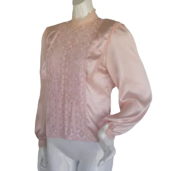 Vintage ILLUSTRATIONS Blouse, S, Lace Front, Statement shoulder, Long sleeve 80s - Picture 4 of 12